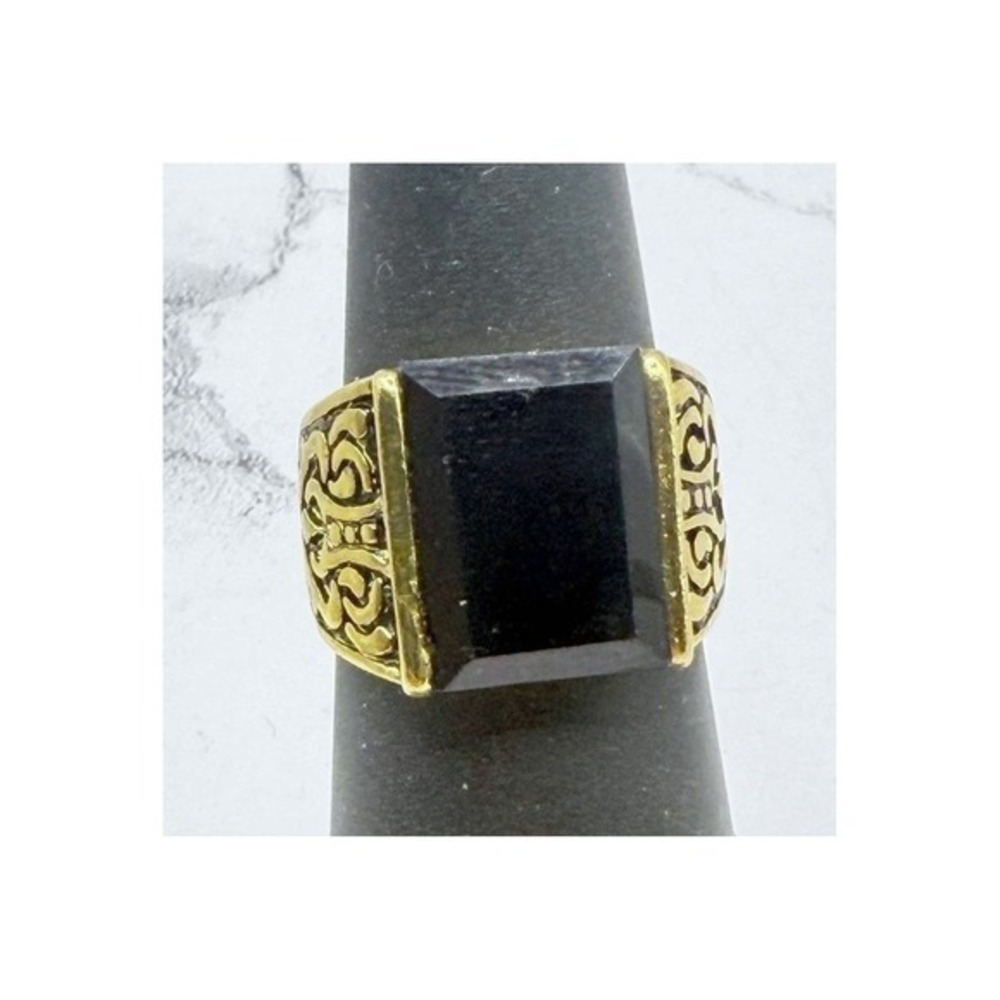 Gold Tone Black Faceted Stone Signet Style Ring Size 8.5 VIDEO